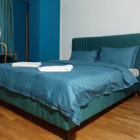 Gala Apartment